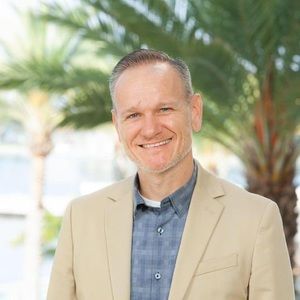 Meet your Posher, Robert